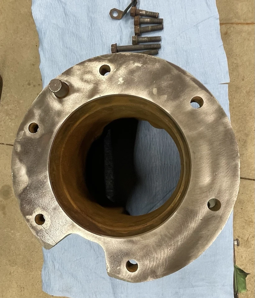 Адаптер раздаточной коробки 1973-1986 79 Ford Truck F150, F250 Bronco Np205-C6 8 3/4 дюйма - Изображение 4 из 4