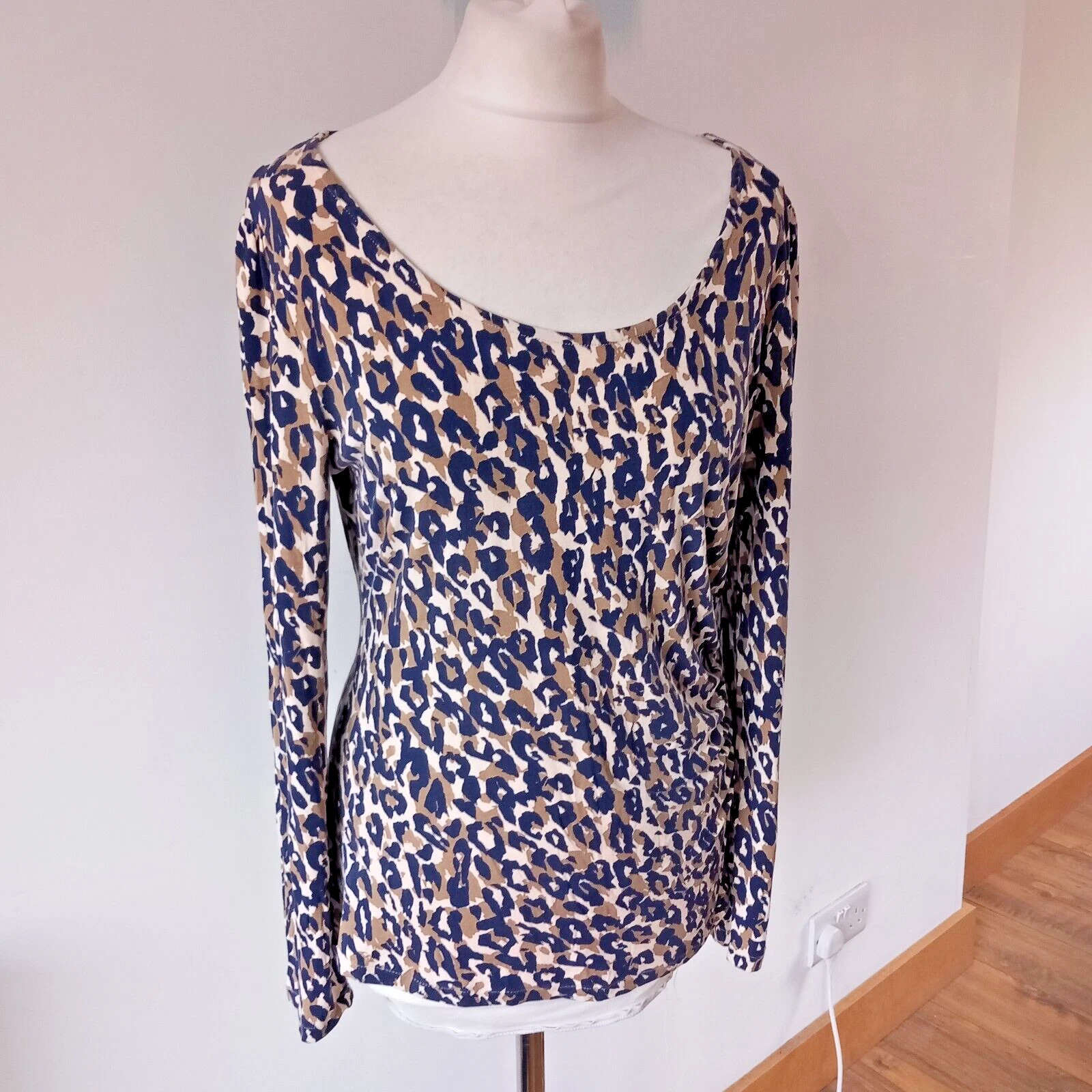 L.K. BENNETT Top Animal Leopard Print Jersey Long Sleeve top Ruching L 14 16
