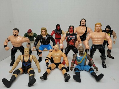 Lot Of 11 Wrestling Action Figures WCW WWE 1997-99, Read Full