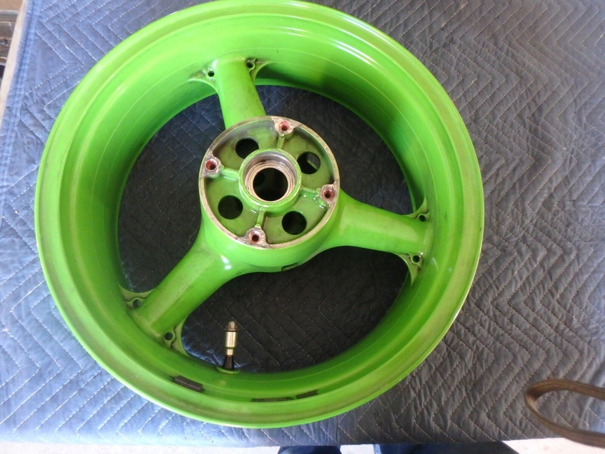 KAWASAKI ZX6R, ZZR 600 REAR WHEEL, RIM, OEM PART GUARENTEE'D