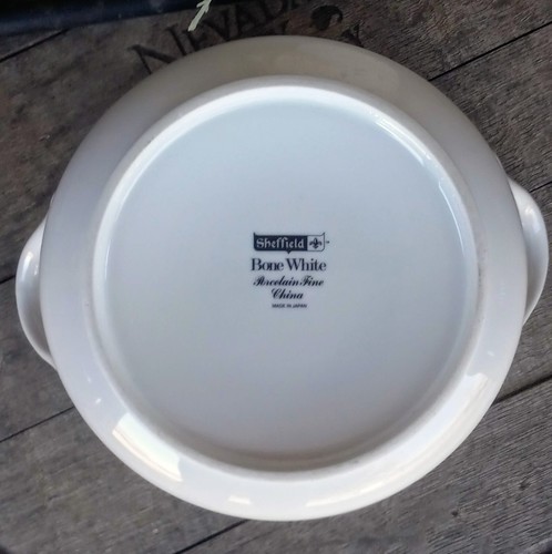 B#139 Discontinued "Bone White" by Sheffield Round Covered Vegetable - Picture 7 of 8
