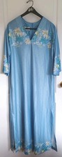 VINTAGE T.V. LOUNGERS DRESSING GOWN/CAFTAN BACK ZIP V-NECK 100 POLYESTER SMALL