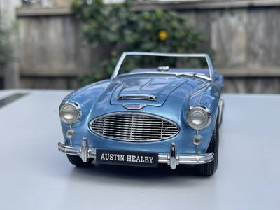 Kyosho 1:18 scale 1960 Austin Healey 3000 MK 1 classic British