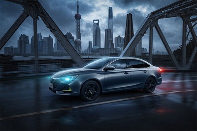 618710 Roewe I6 Max Chinese Auto Brand Family Sedan Wall Print Poster