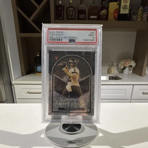 2022 Panini Prizm Brilliance Tom Brady B-1 No Huddle PSA 9 Buccaneers