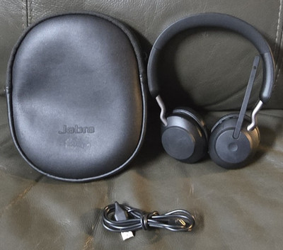 Jabra Evolve2 65 Bluetooth Wireless Headset On-Ear Black (USB C Cable + Case)