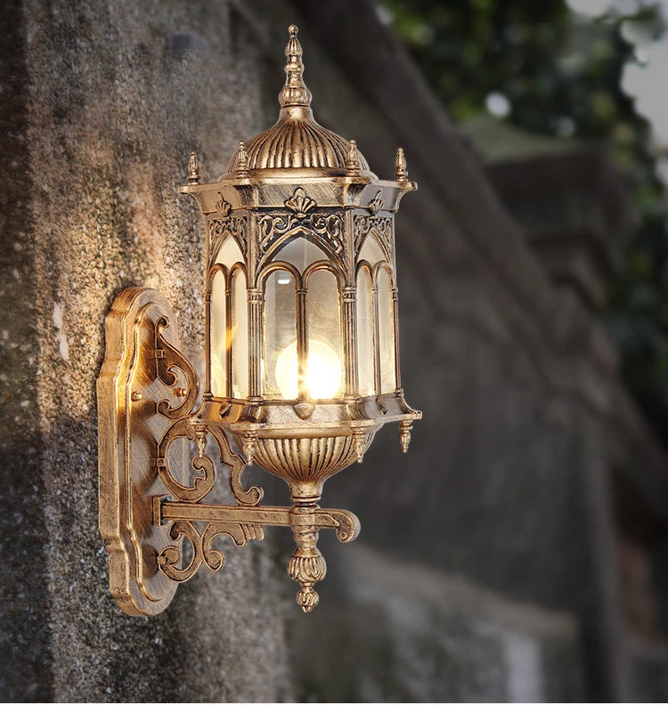European Style Clear Glass Metal Lantern Vintage Exterior Wall Lights Fixtures