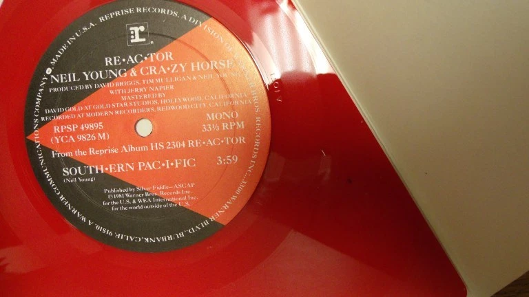 Neil Young Crazy Horse Reactor Red Triangle Shaped Vinyl new 1981 - Image 4 of 4