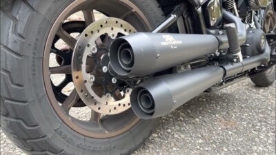 Auspuff Red Thunder Harley Davidson Softail M8 Dual Slip-on CERAKOTE BLACK
