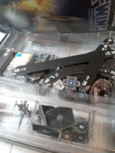 Star Wars X-Wing Miniature Game Starter Set Force Awakens Core Set SWX36 - Picture 4 of 4