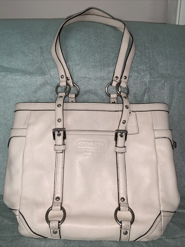 Ivory Ink Hand Bag