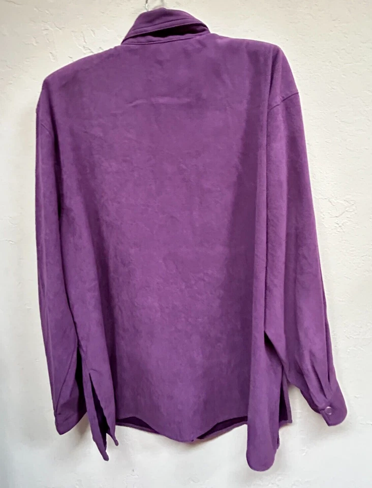 Sarah Bentley 女式大码 22W 紫色弹力纽扣长袖衬衫 — 第 2/4 张图片