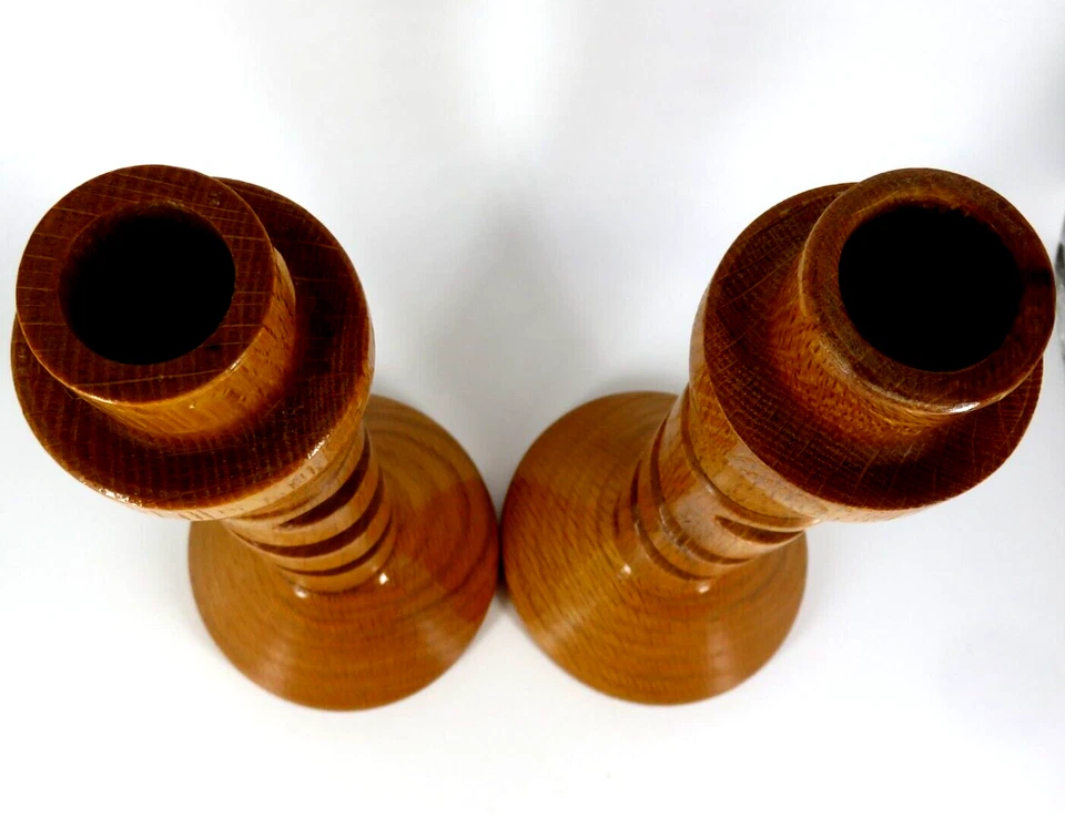 JUEGO DE 2 CANDELABROS CÓNICOS DE MADERA artesanales torneados tallados a mano 10" Foto 3 de 4