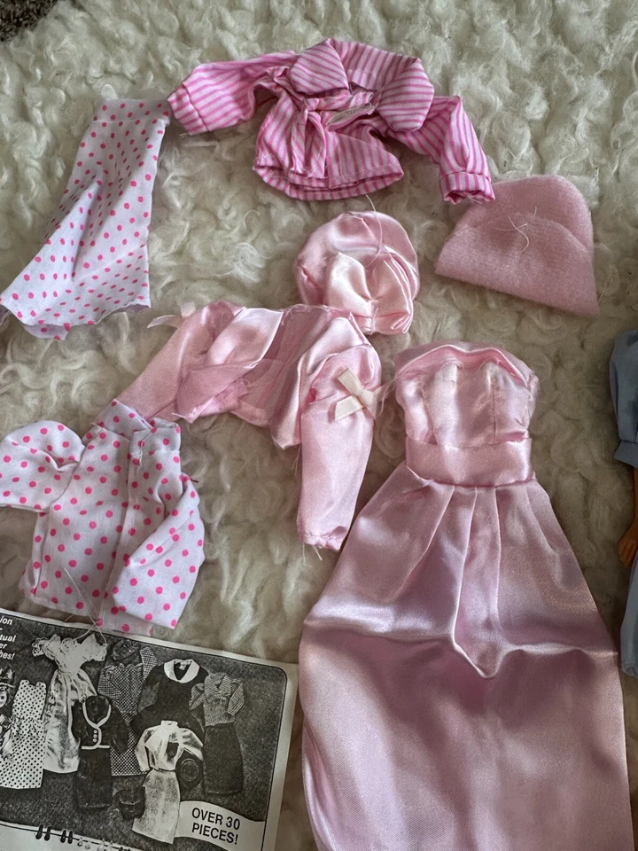 复古戴安娜王妃娃娃衣柜和娃娃套装 — 第 3/4 张图片