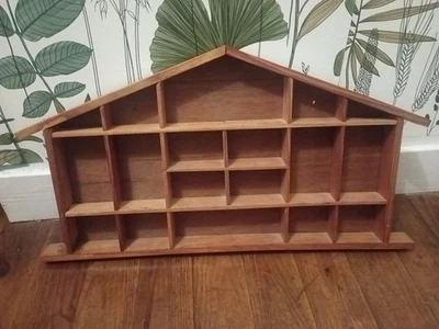 Vitrine etagère pour miniature Collection Forme maison. Vintage - Photo 1/4
