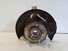 CHEVROLET CAPTIVA C100, C140 FRONT LEFT WHEEL HUB 2.2 DIESEL 135KW 2013 32180204