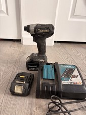 Makita 18V Lithium Ion Sub-Compact Cordless Impact Driver Tool Batteries Charger