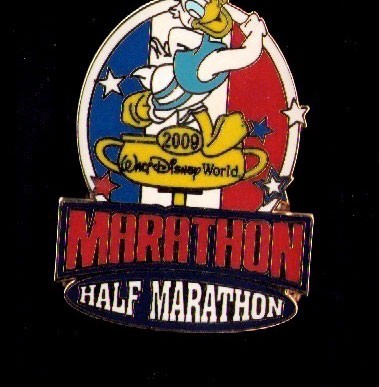 Disney World 2009 Donald Duck Half Marathon Pin