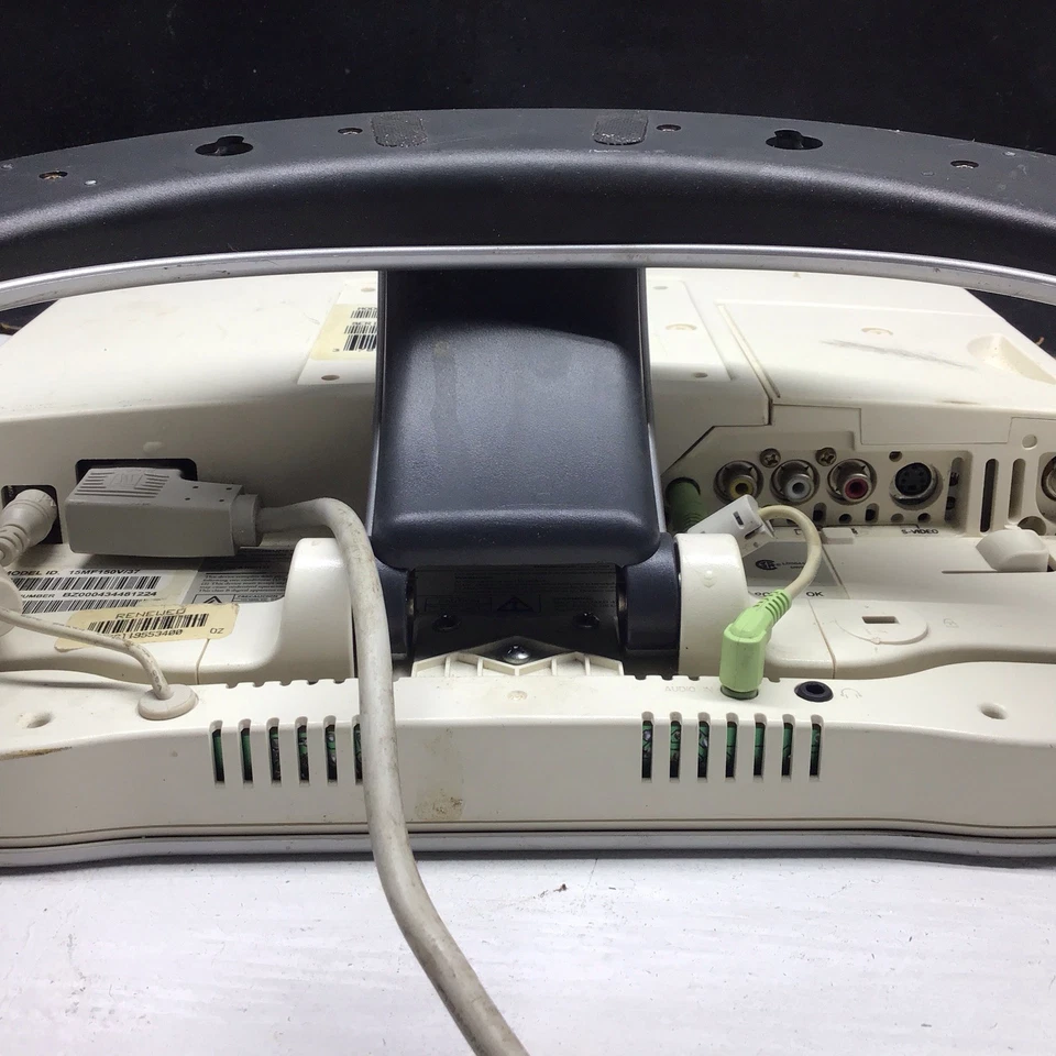 Philips Magnavox 150T4 15 Inch LCD Flat Monitor Retro Gaming T.V. +S Video Port - Image 4 of 4