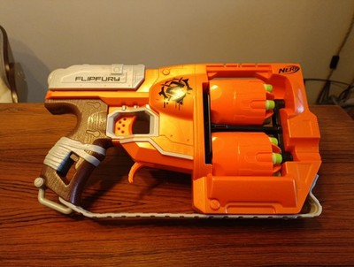 NERF Hasbro A9603EU4 - Zombie Strike FlipFury, Spielzeugblaster