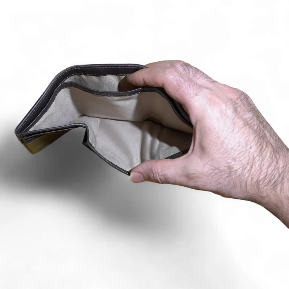 TUMI Hombres Cartera Cuero Gris Triple RFID Cierre a Presión 6 Ranuras para Tarjetas Bolsillos Usada en Excelente Condición Foto 4 de 4