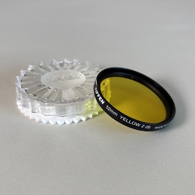 Tiffen 52mm Yellow (12) Lens Filter Black & White Contrast