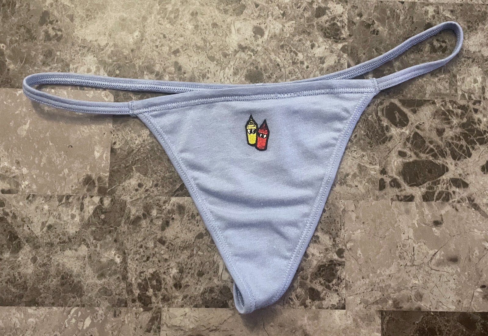 NUEVO CON ETIQUETAS BRAGAS VICTORIA'S SECRET ROSA AZUL KETCHUP MOSTAZA BOTELLA PARCHE CADENA EN V