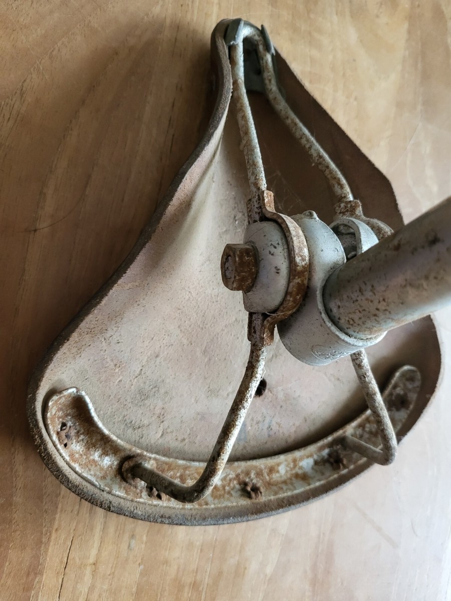 Selle D'équitation Ancienne IDEALE – Taille 28 – Cuir – Voir Photos