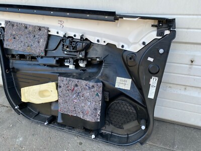 13 14 Subaru XV Crosstrek Front Right Passenger Interior Door