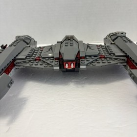 LEGO Star Wars: Magna Guard Starfighter (7673) with One Magna Guard Minifigure