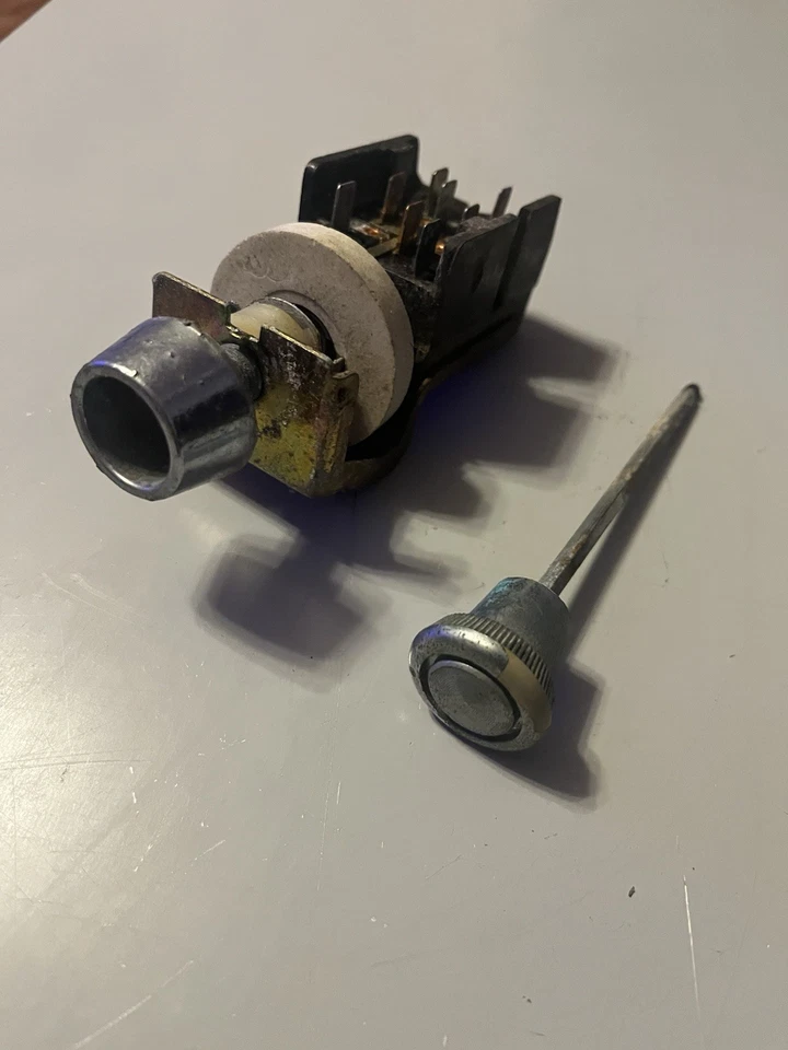 Dash Mounted OEM Headlight Headlamp Switch For 1974 Ford Ranchero - Image 2 of 4