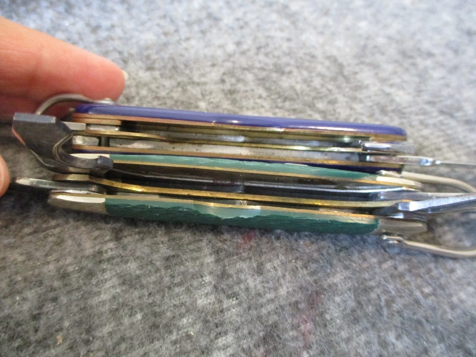 JUEGO OFICIAL DE NAVAJAS DE BOLSILLO CUB BOY SCOUT & GIRL SCOUT (2) CAMILLUS/KUTMASTER - EE. UU. Foto 4 de 4