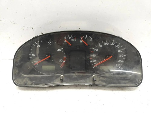 VW PASSAT B7 ALLTRACK 365 Kombiinstrument 3B1919880C 1.90 Diesel 1998 29803021