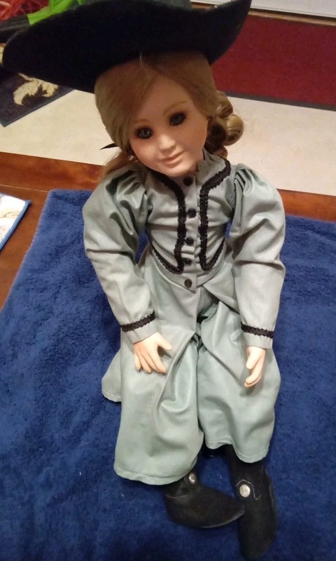 The Hamilton Collection "CHEYENNE" Collector's  Doll Blond Hair Blue Eyes Used