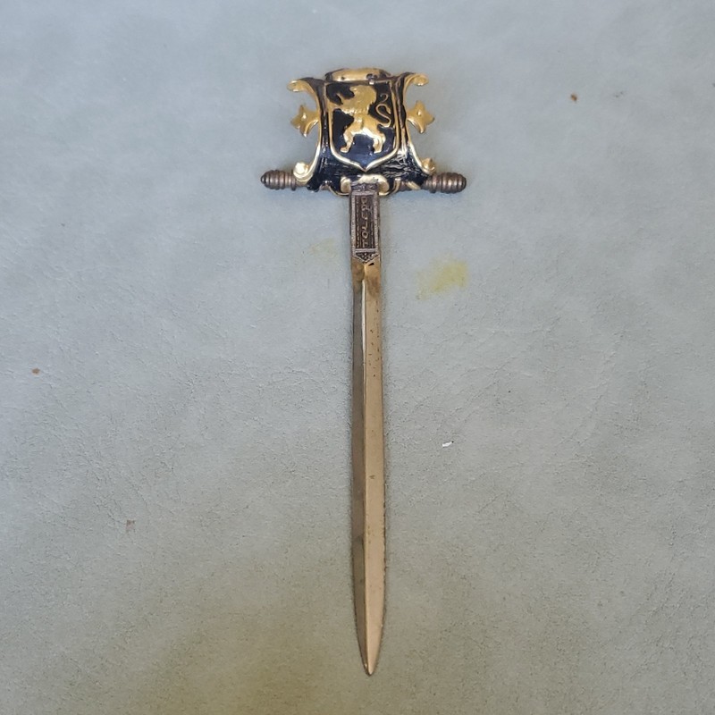 Decorative Reproduction Double Edge Dagger, Ornate Gold Hilt Silver Black