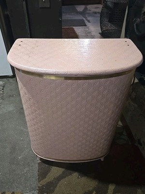 Mid-Century Hollywood Regency Pink Metal Laundry Hamper Detecto New York c-1950 