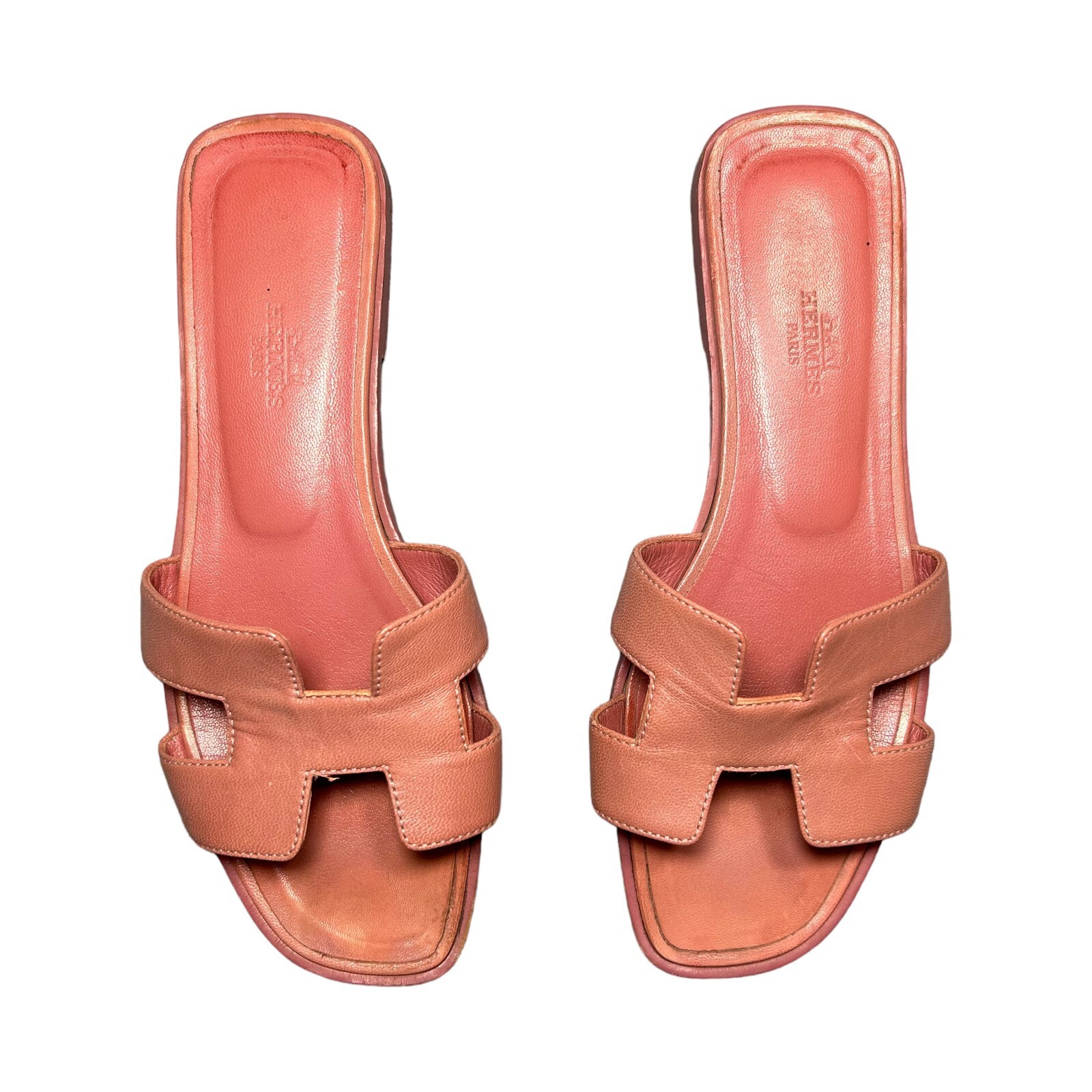 Hermes Women Oran Iconic H Cutout 38.5 8.5 Pink Leather Flats Sandals  Slides – St. John's Institute (Hua Ming)