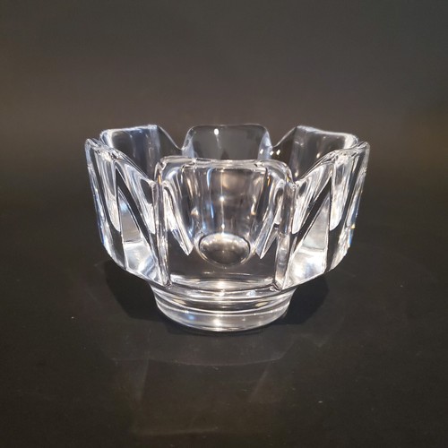Vintage Orrefors Crystal Corona 6 Panel Petal Bowl Candle Holder w/Raised Base - Picture 2 of 9