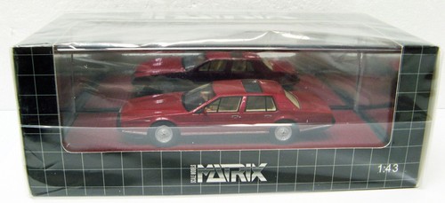 MX40108-042 Aston Martin DB2 -4 FHC Notchback Rouge Toit Crème au 1/43