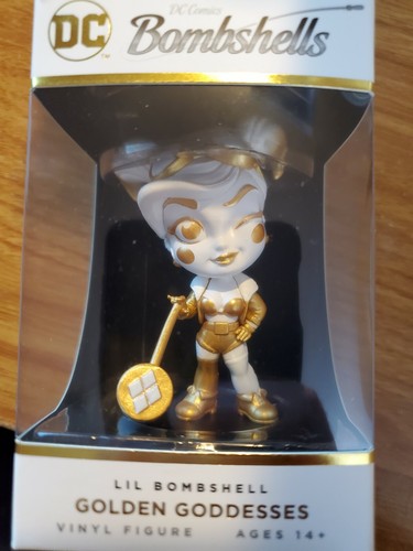 DC Bombshells Serie 3 III Golden Goddess 2019 figurine in vinile scegli la tua figura - Foto 4 di 7