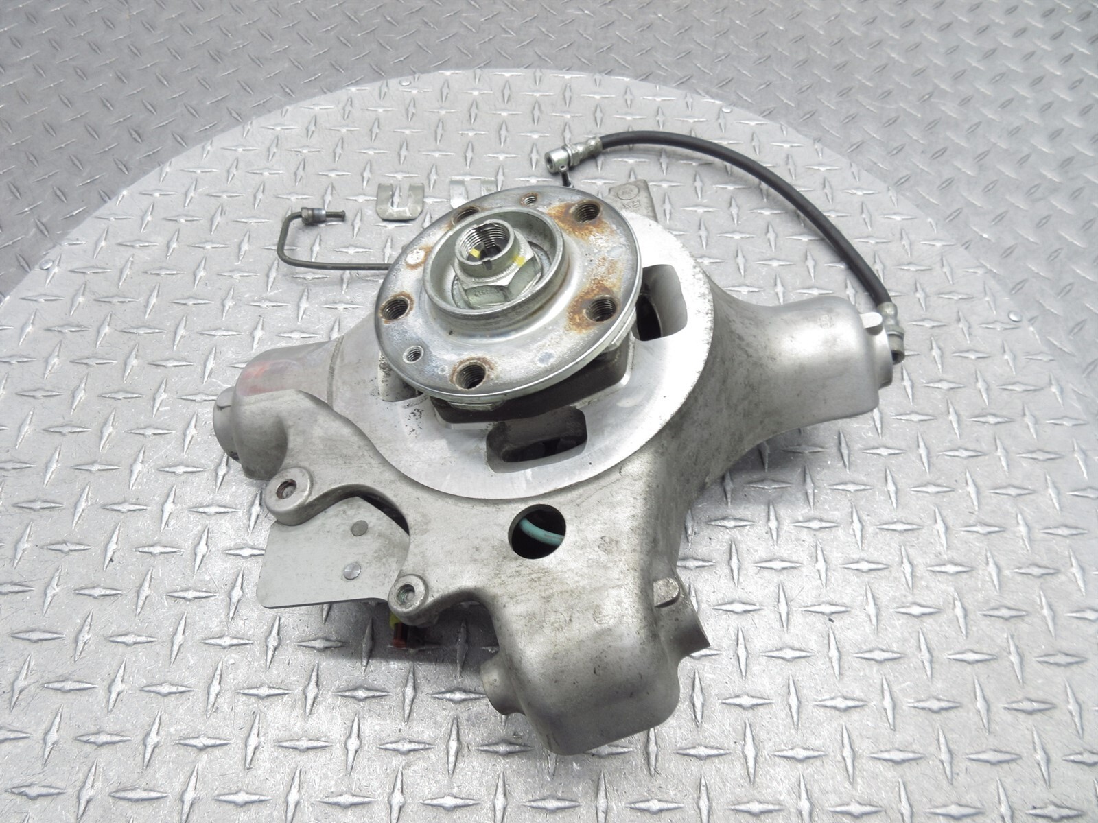 2008 Ferrari F430 Spider 2179331 Front Right Passenger Side Spindle Knuckle Hub