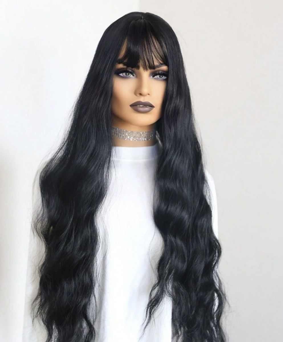 Perruque Synthétique Longue Noire Bouclée Avec Frange - Bonnet Monofilament Taille Moyenne - Neuf (sans étiquettes)