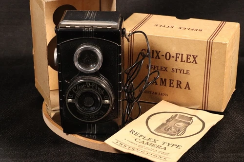 Metropolitan Industries Clix-O-Flex 127 reflex camera w/ original box & manual