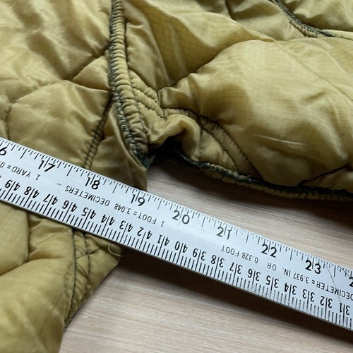 Vintage 70s Quilted Army Liner Japanese Jacket S Bomber Olive - Picture 13 of 15