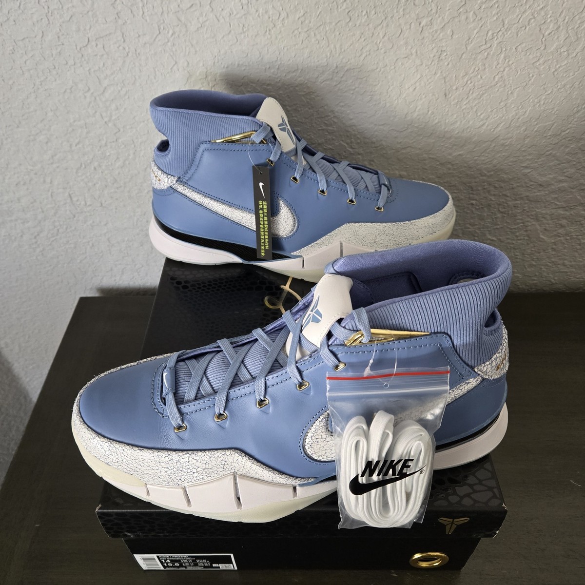 Nike Kobe 1 Protro City of Champions Size 14 Men's / 15 Women's