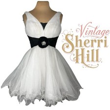 Sherri Hill vintage y2k white and black fit and flare mini cocktail party dress