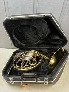 JUPITER JHR752 SINGLE FRENCH HORN IN PLAYING CONDITION H03997