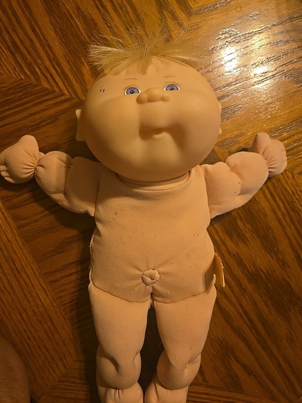 Cabbage Patch Kids Vintage 1988 /1995 Mattel Preemie Purple Eyes Blonde Hair