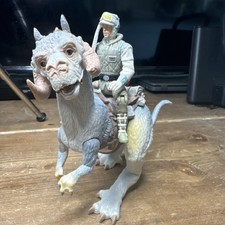 Kenner Star Wars Luke Skywalker Tauntaun Power of the Force 2 Action Figure 1997
