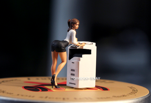 1/64 your girlfriend Cute girl secretary boss secretary TOY fit 1:64 car Diorama - Picture 7 of 25
